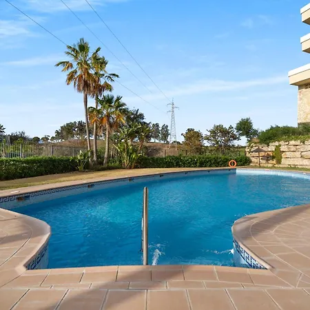 Frontline Golf 2-bedroom With Sea And Lake View Apartment *